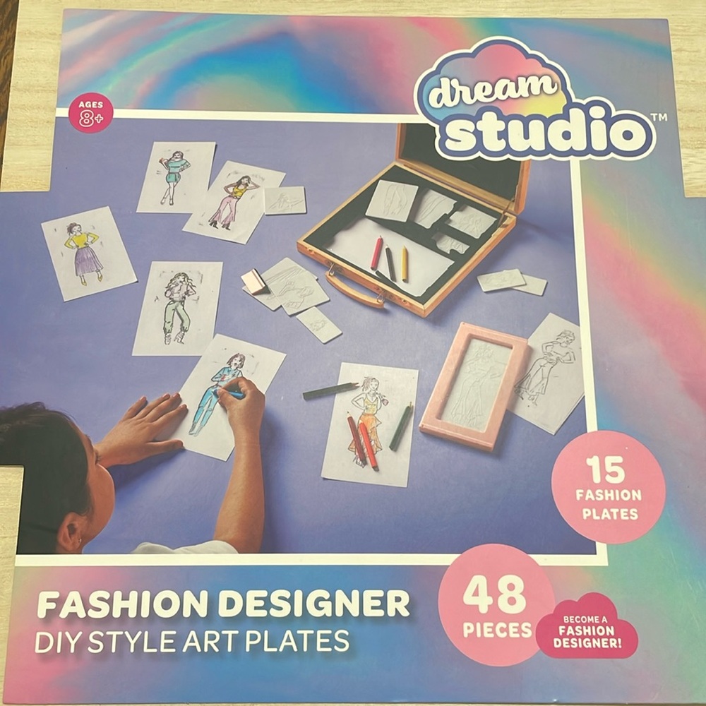 Dream Studio Fashion Designer Activity Kit